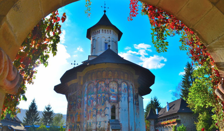 voyages au monasteres peints de Bucovine