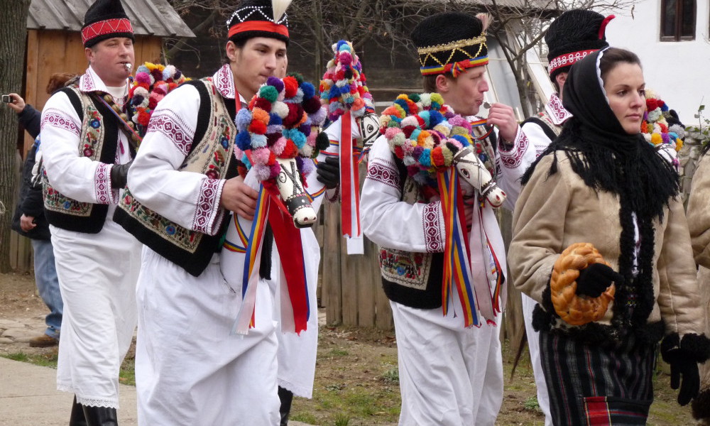 Traditions et culture roumaines, coutumes et traditions en Roumanie, festivals folkloriques roumains, coutumes roumaines, coutumes roumaines, coutumes de Noël roumaines
