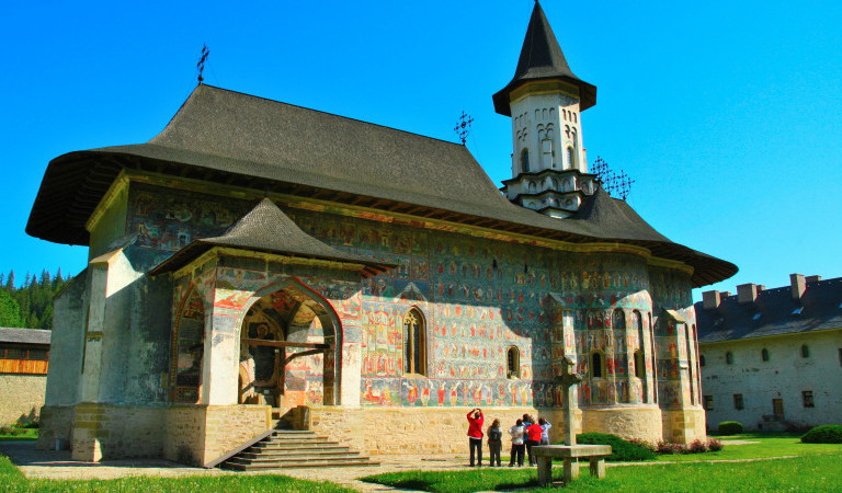 photos de voyages en Bucovine Roumanie, la route des monasteres peints, sejours guides en bucovine, circuits touristiques organises en Bucovine