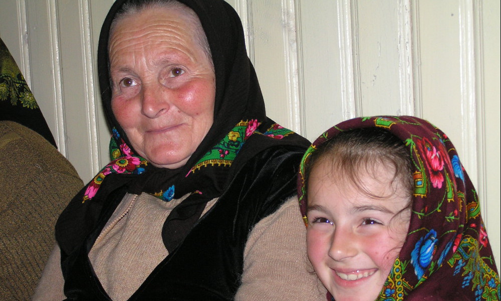 paysannes roumaines au Maramures