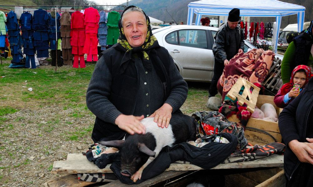 marche rural au Maramures Roumanie