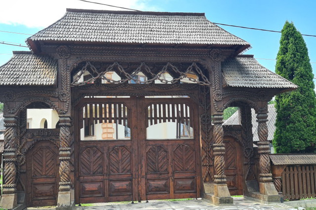 porte sculptee maramures